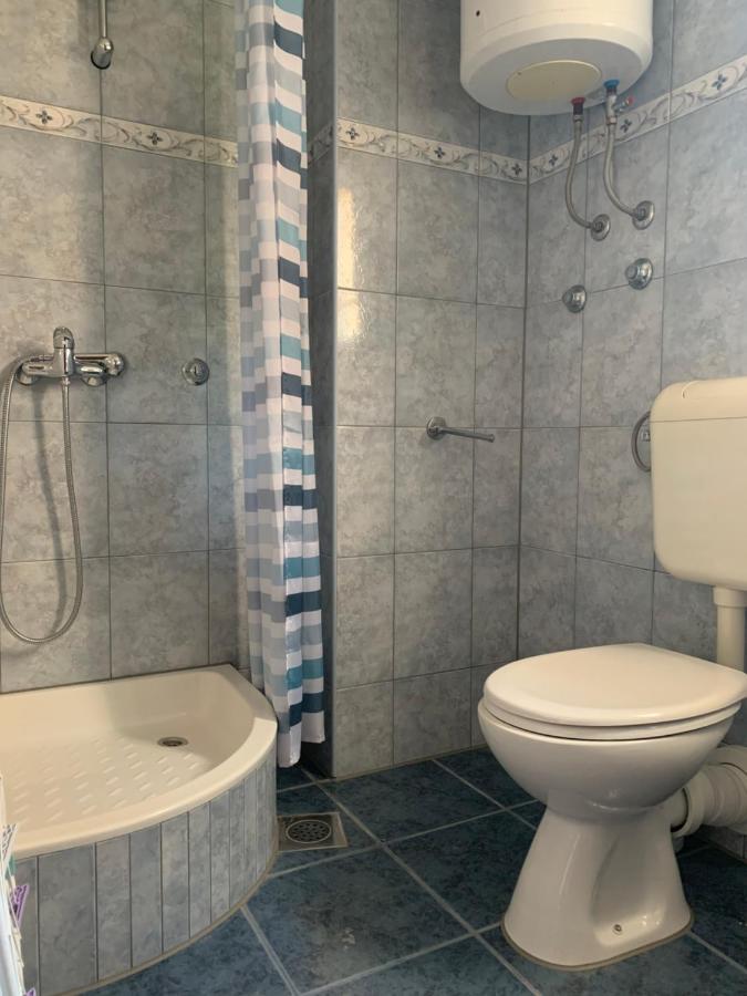 Apartments Villa Ohana Каштела Экстерьер фото
